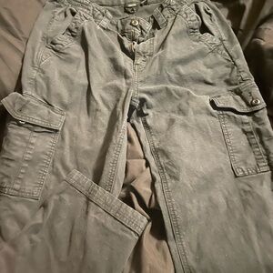 Women’s cargo pants